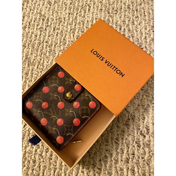 Louis Vuitton X Takashi Murakami Limited Monogram Cerises Compact Zippy Wallet - Picture 9 of 9
